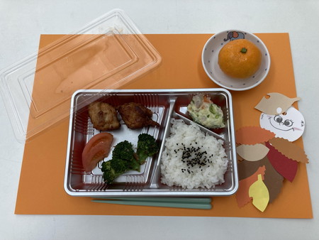 お弁当1.JPG