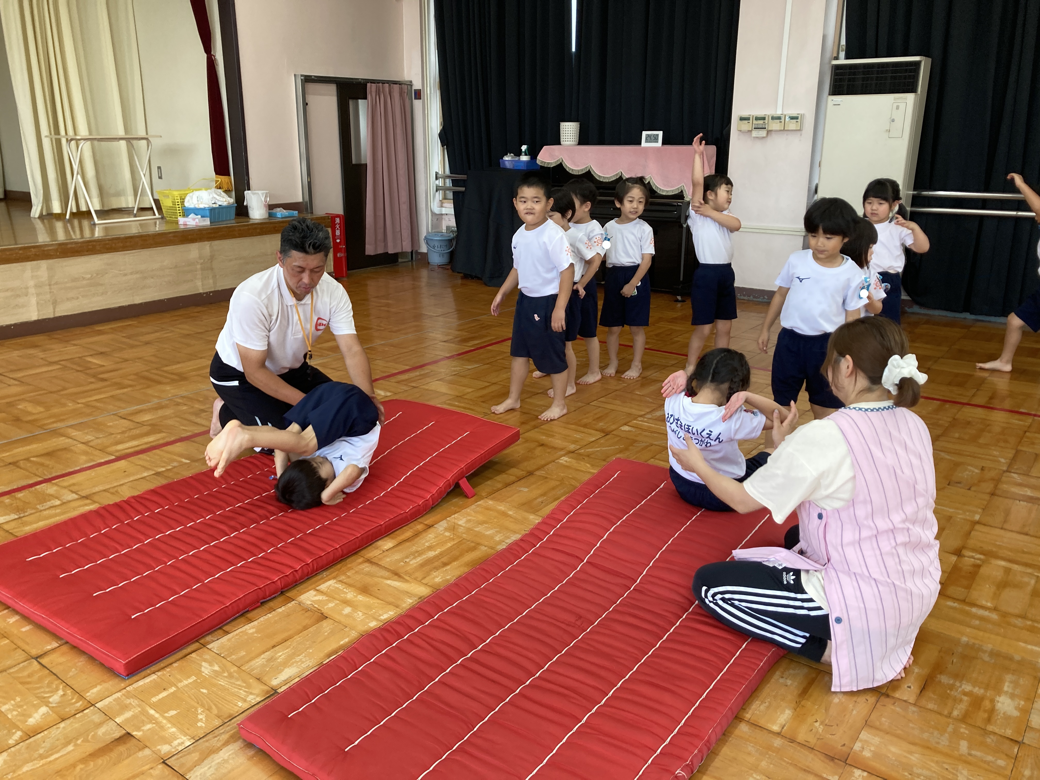 ５歳　体育遊び.JPG