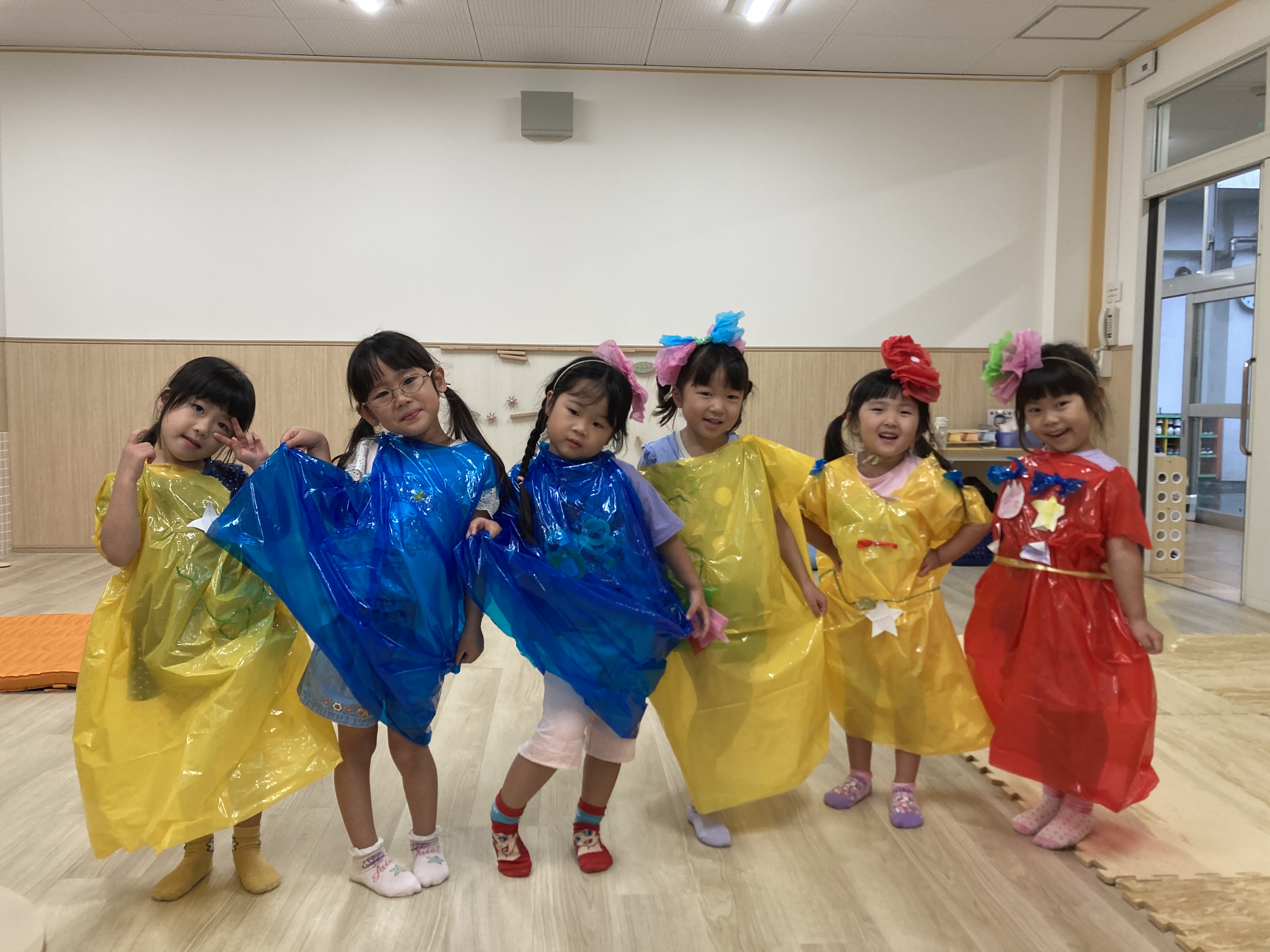 ４歳　ごっこ遊び (2).JPG