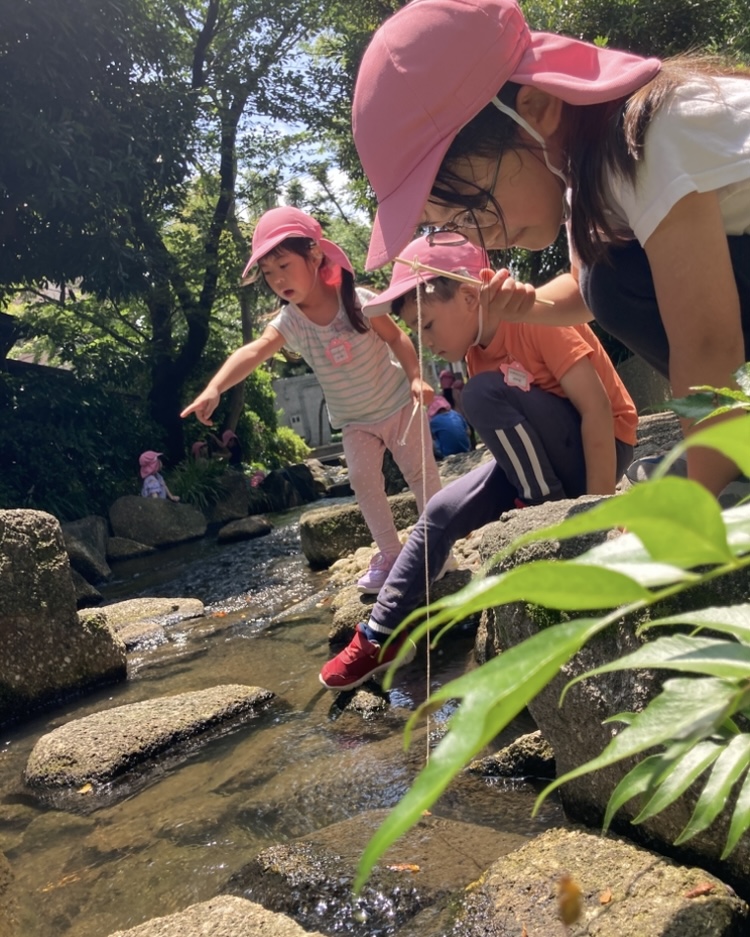 ４歳　ザリガニ釣り.JPG