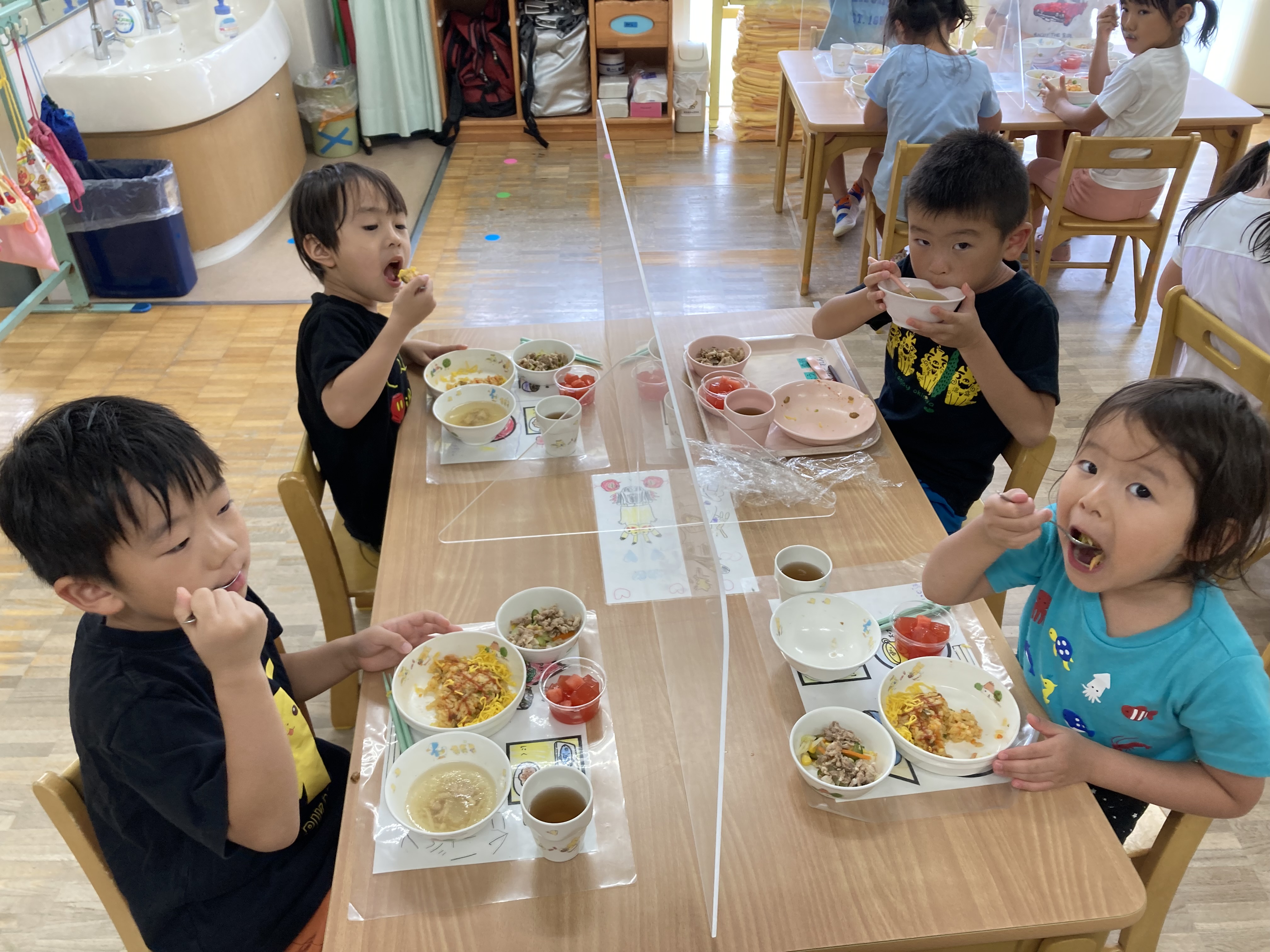 給食いちょう2.JPG